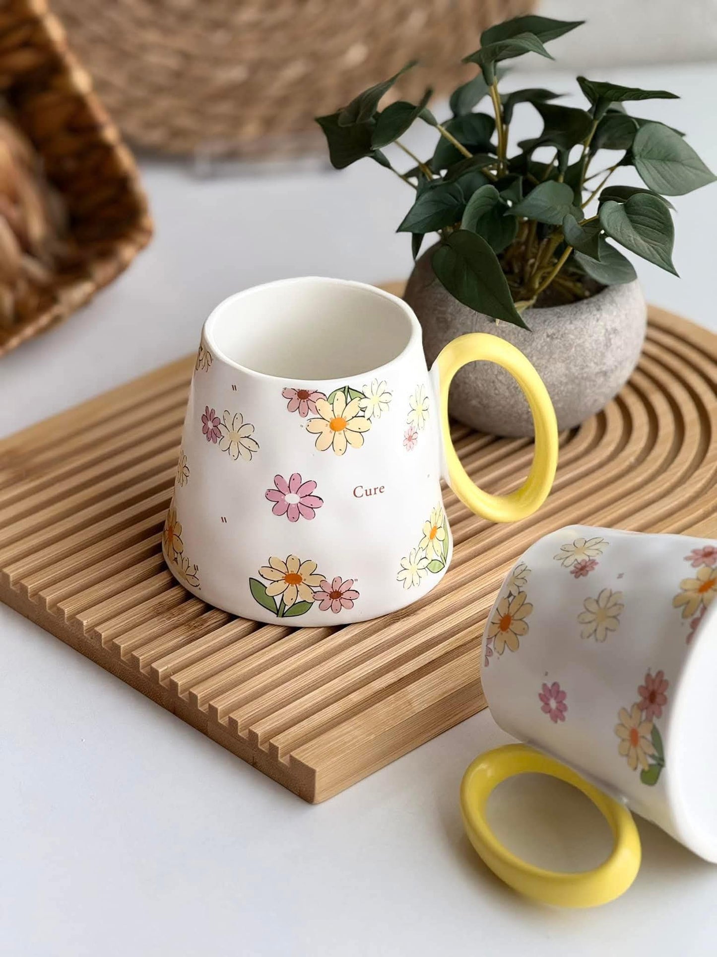 Ceramic cup