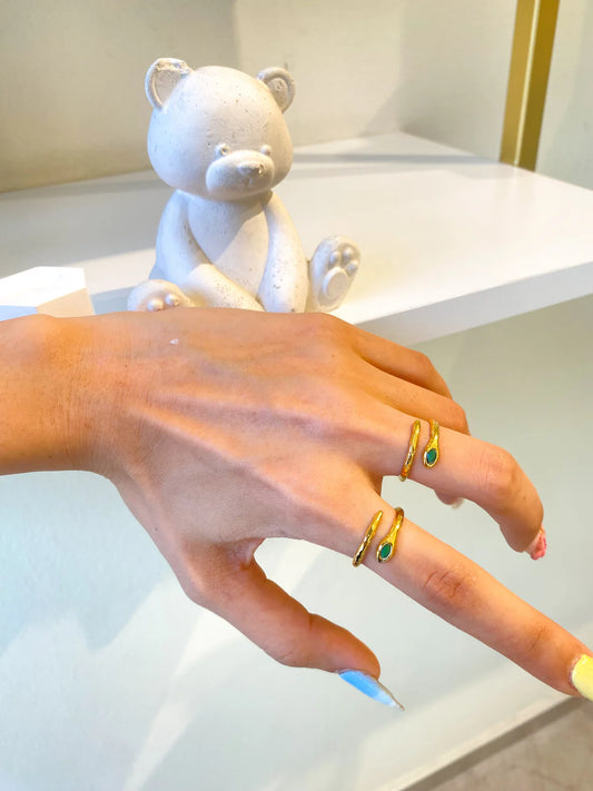 Green snake ring