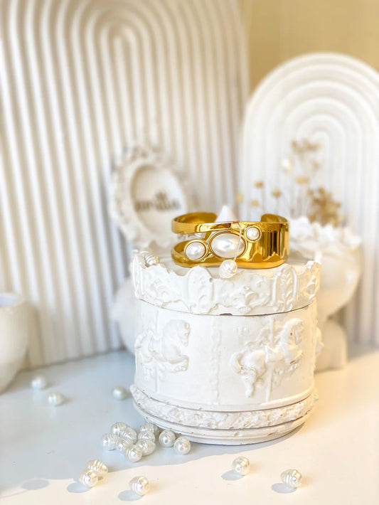 Pia bangle